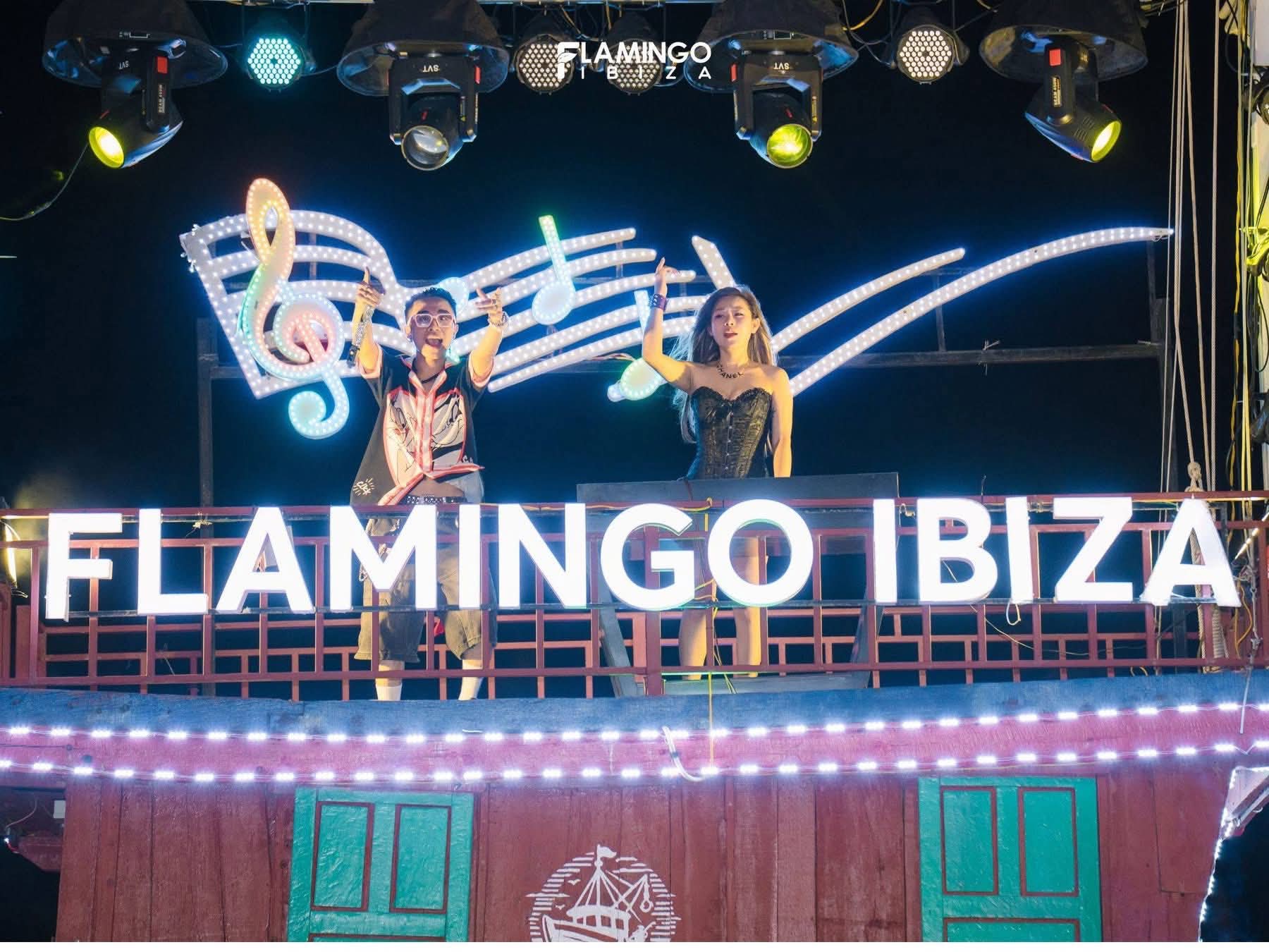 Hoạt động về đêm sôi động tại Flamingo